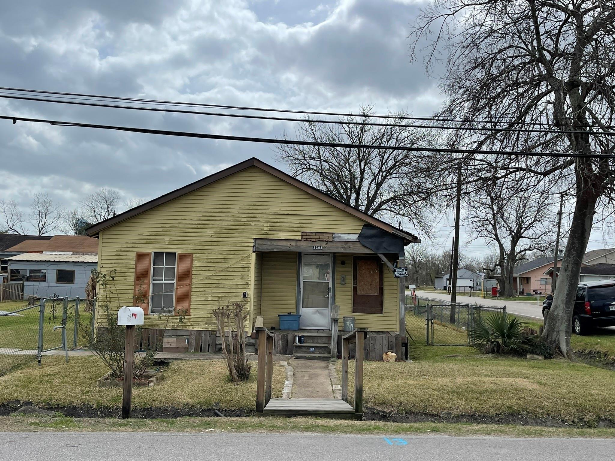 2202 Jones Road