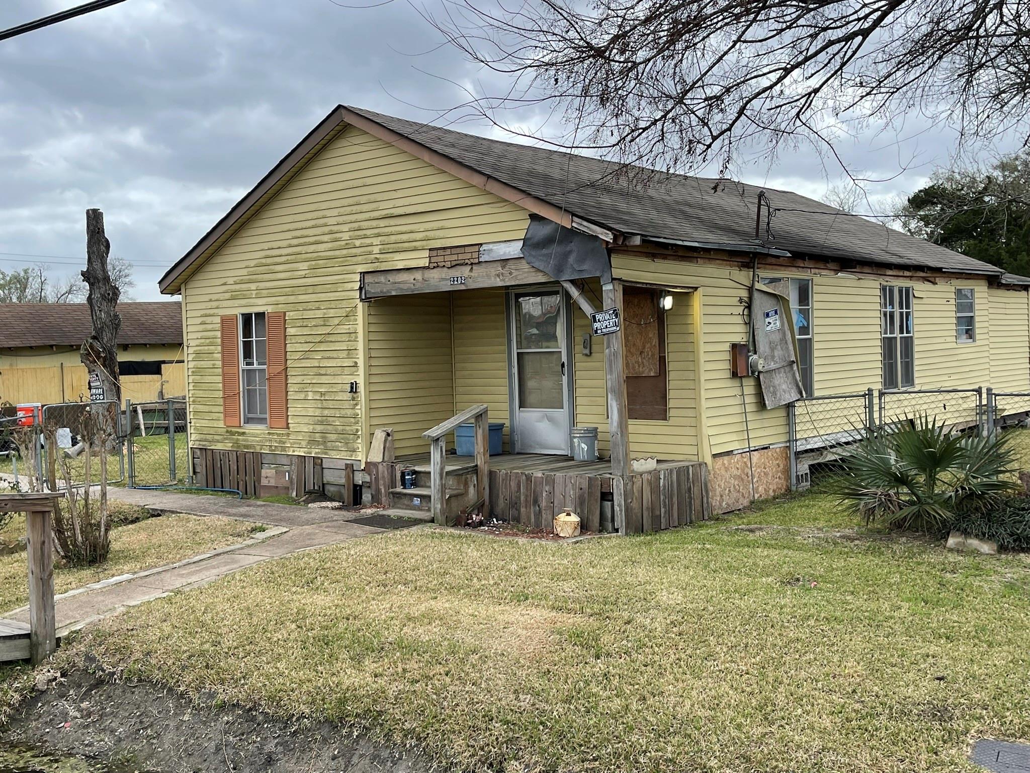2202 Jones Road