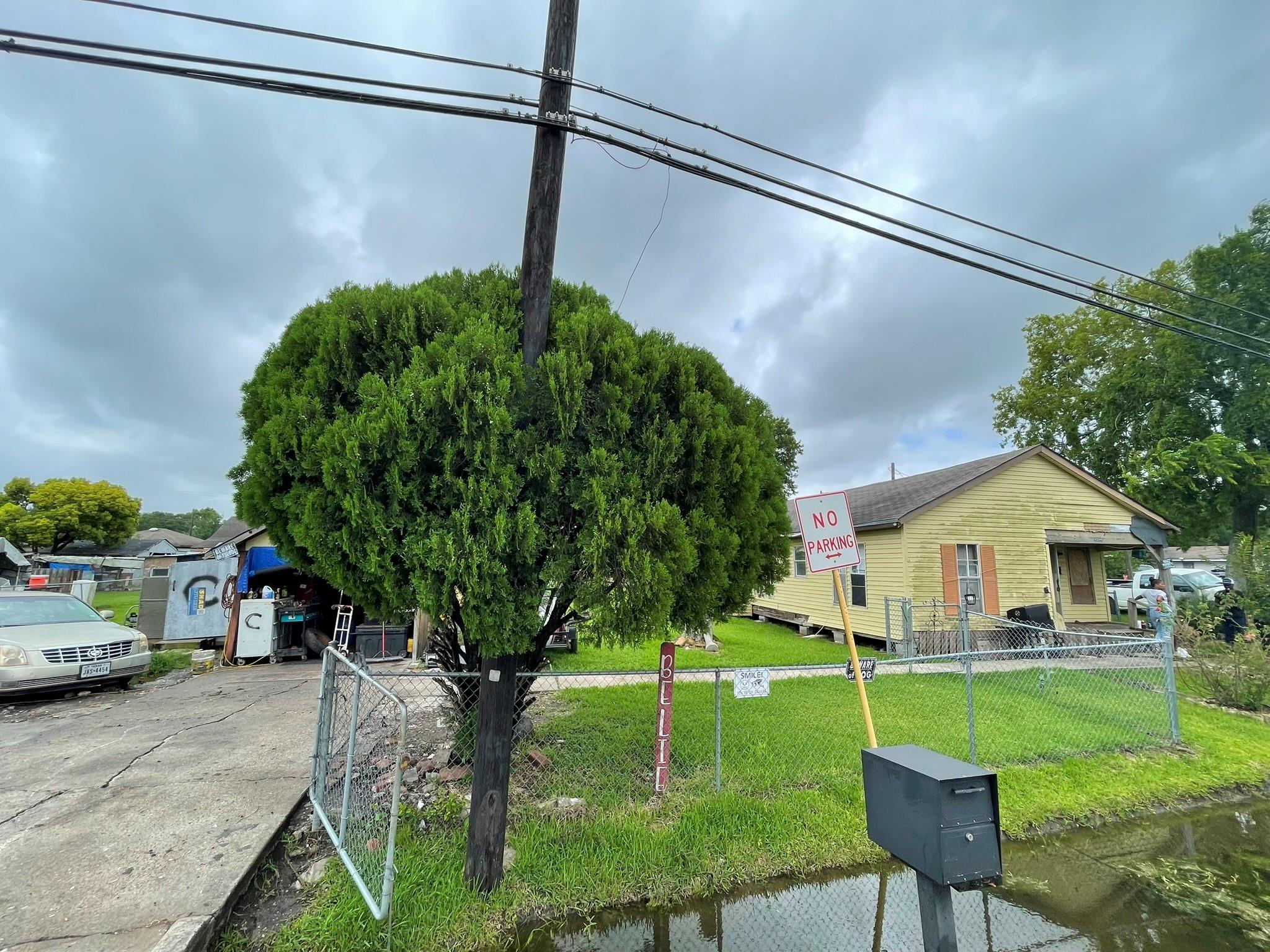 2202 Jones Road