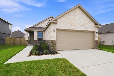 Photo of 1526 Valley Creek Drive, Arcola, TX 77583 (MLS # 20787420)