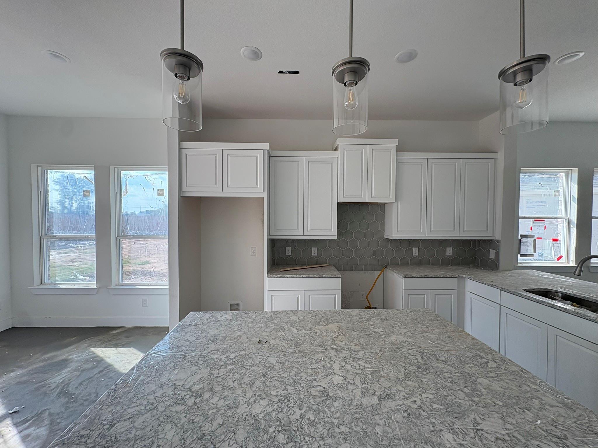 13339 Valley Orchard