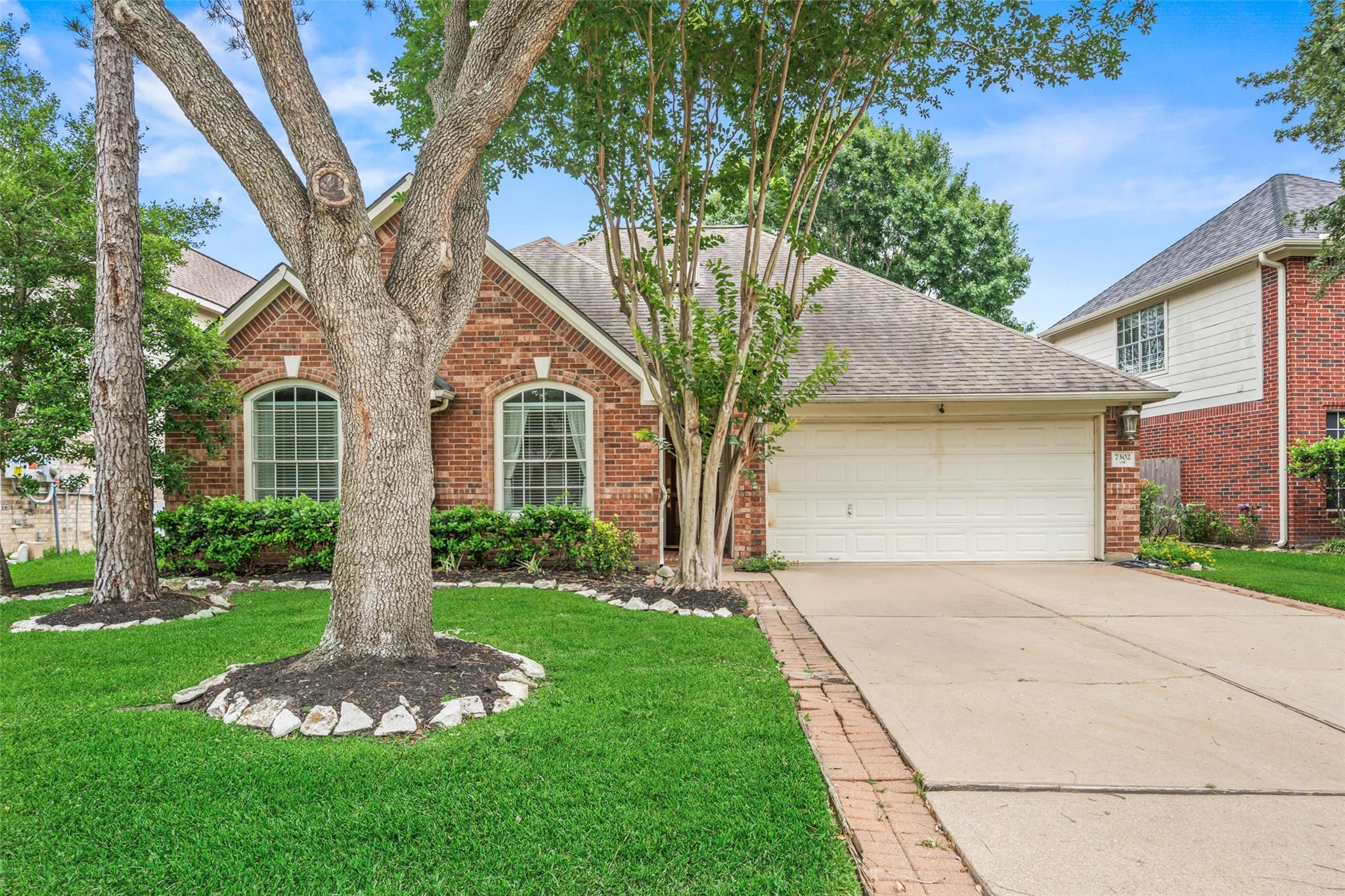 7302 Hollow Field Lane