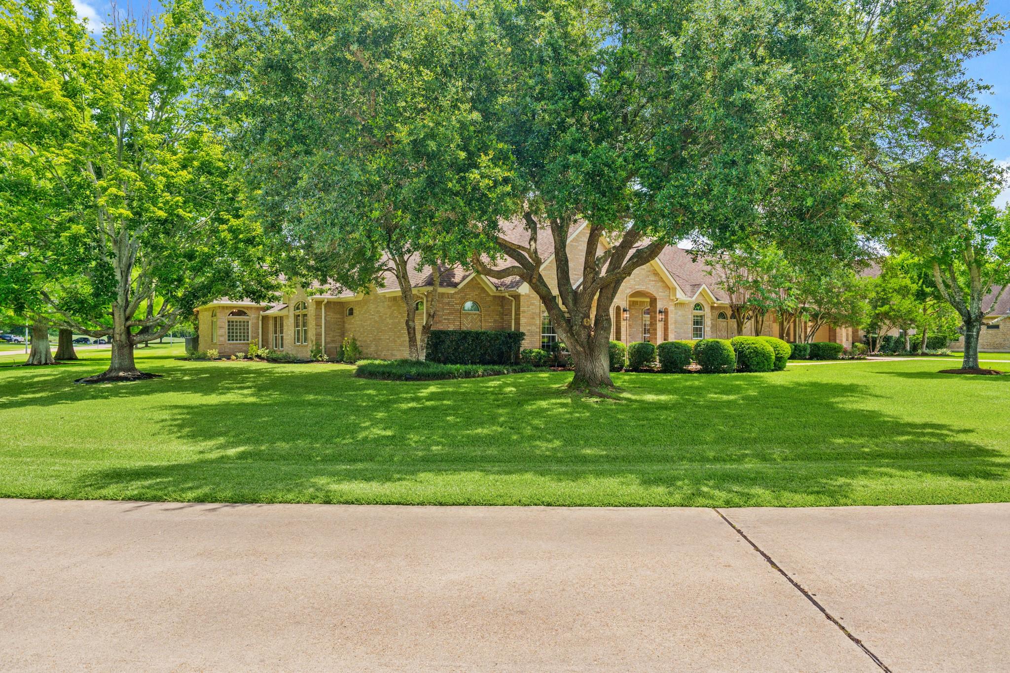 4618 Wentworth Drive