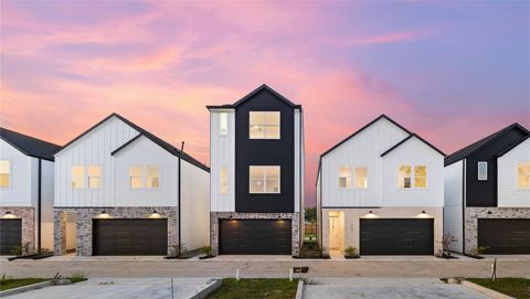 Photo of 4748 Martin Hill Street, Houston, TX 77018 (MLS # 57445044)