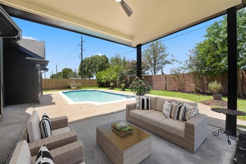 Photo of 5703 Ashbury Trails Court, Sugar Land, TX 77479 (MLS # 16262769)