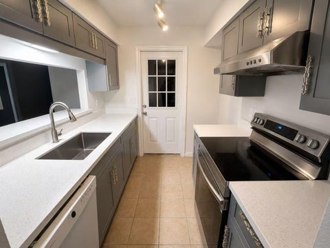 Photo of 5218 Milwee Street #6, Houston, TX 77092 (MLS # 42146341)