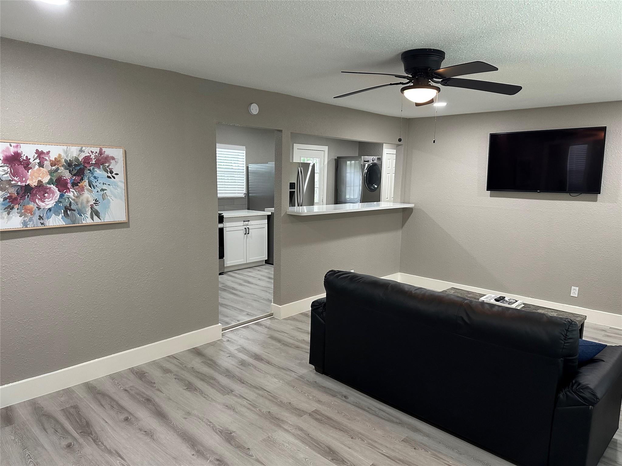 5914 Southcrest Street