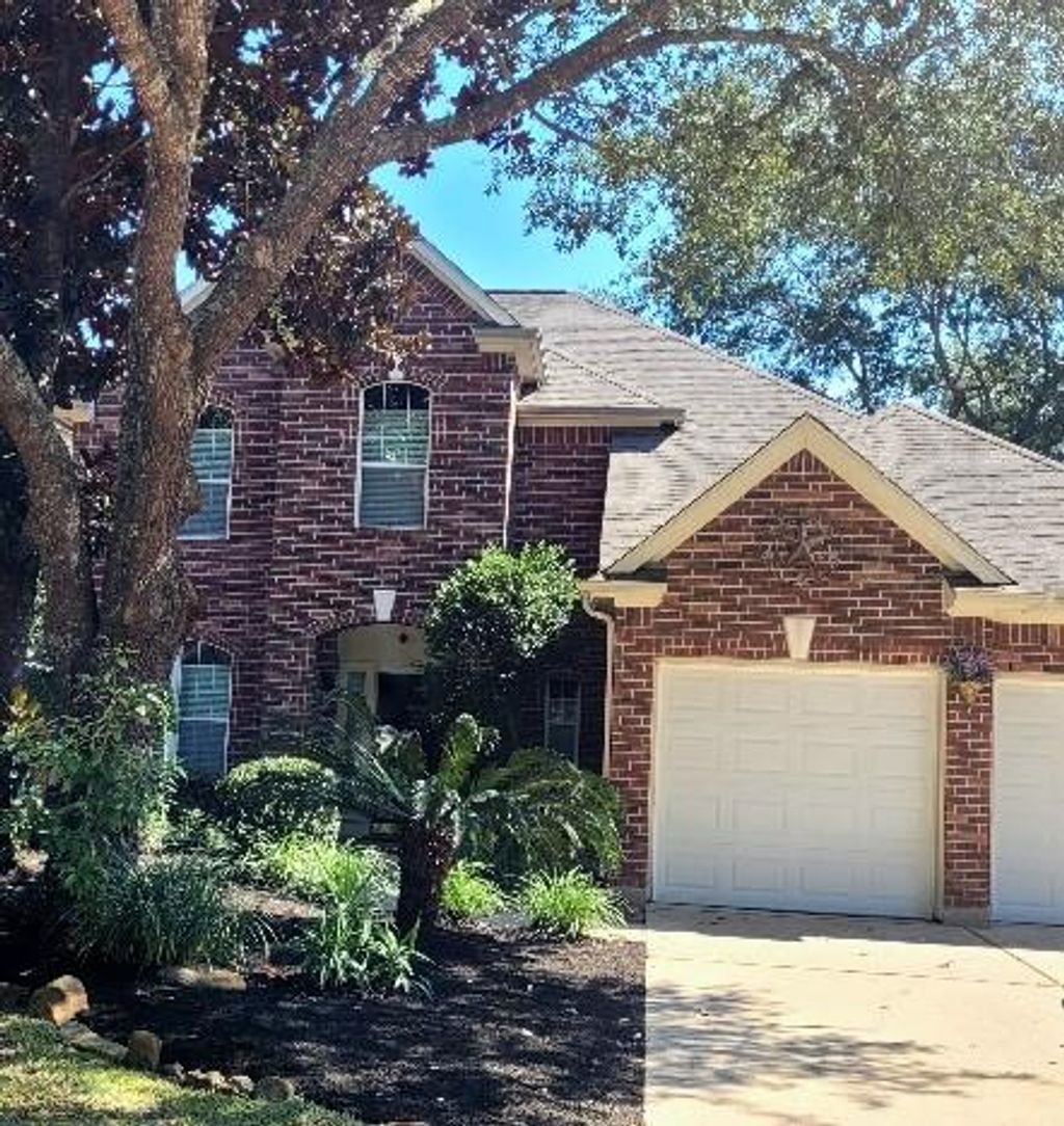 Photo of 10 E Misty Dawn Drive, The Woodlands, TX 77385 (MLS # 60627602)
