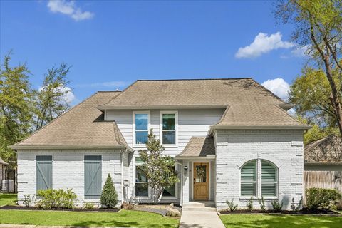 Photo of 559 Rancho Bauer Drive, Houston, TX 77079 (MLS # 26826056)