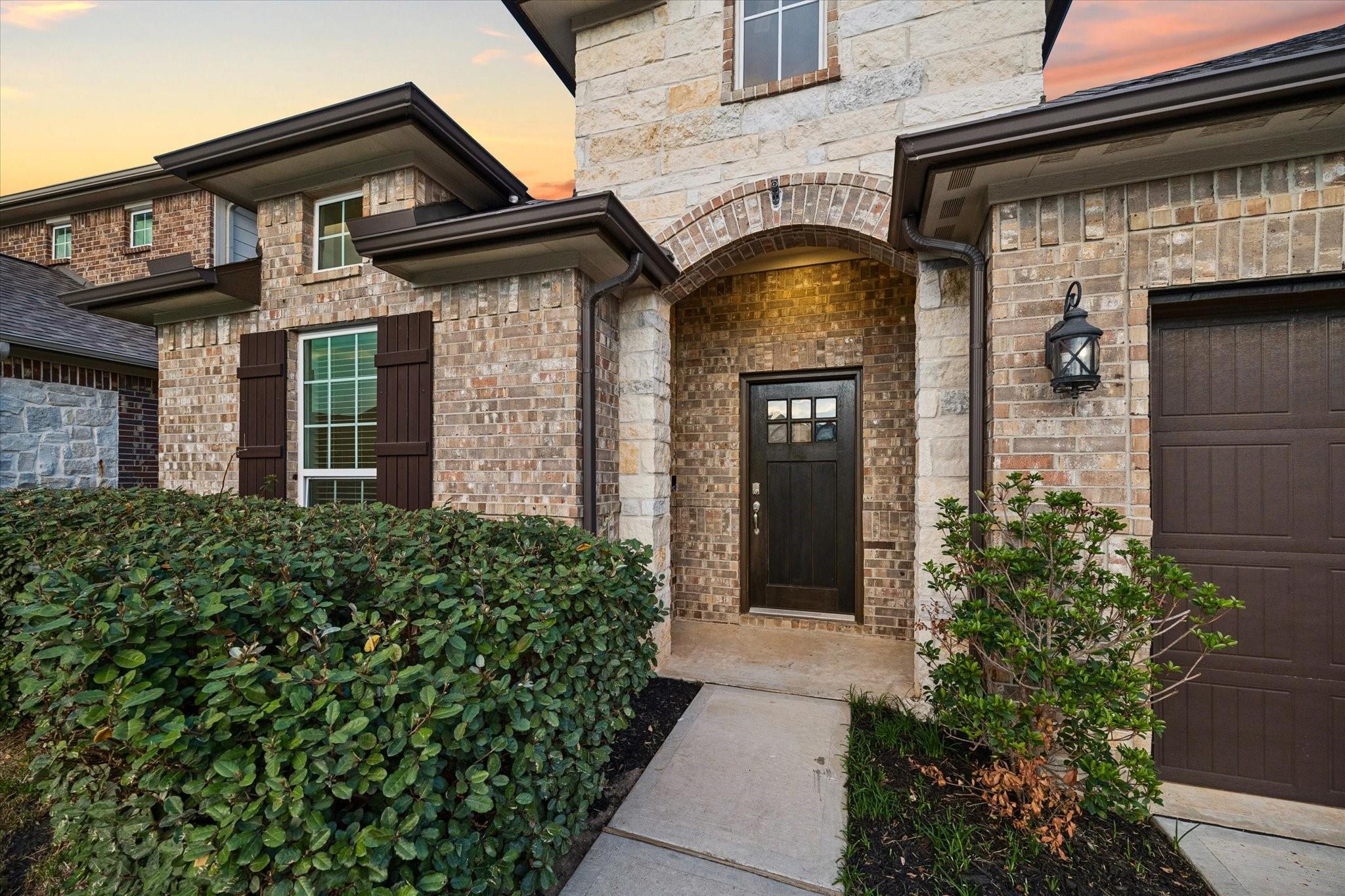 1924 Canyon Live Oak Street