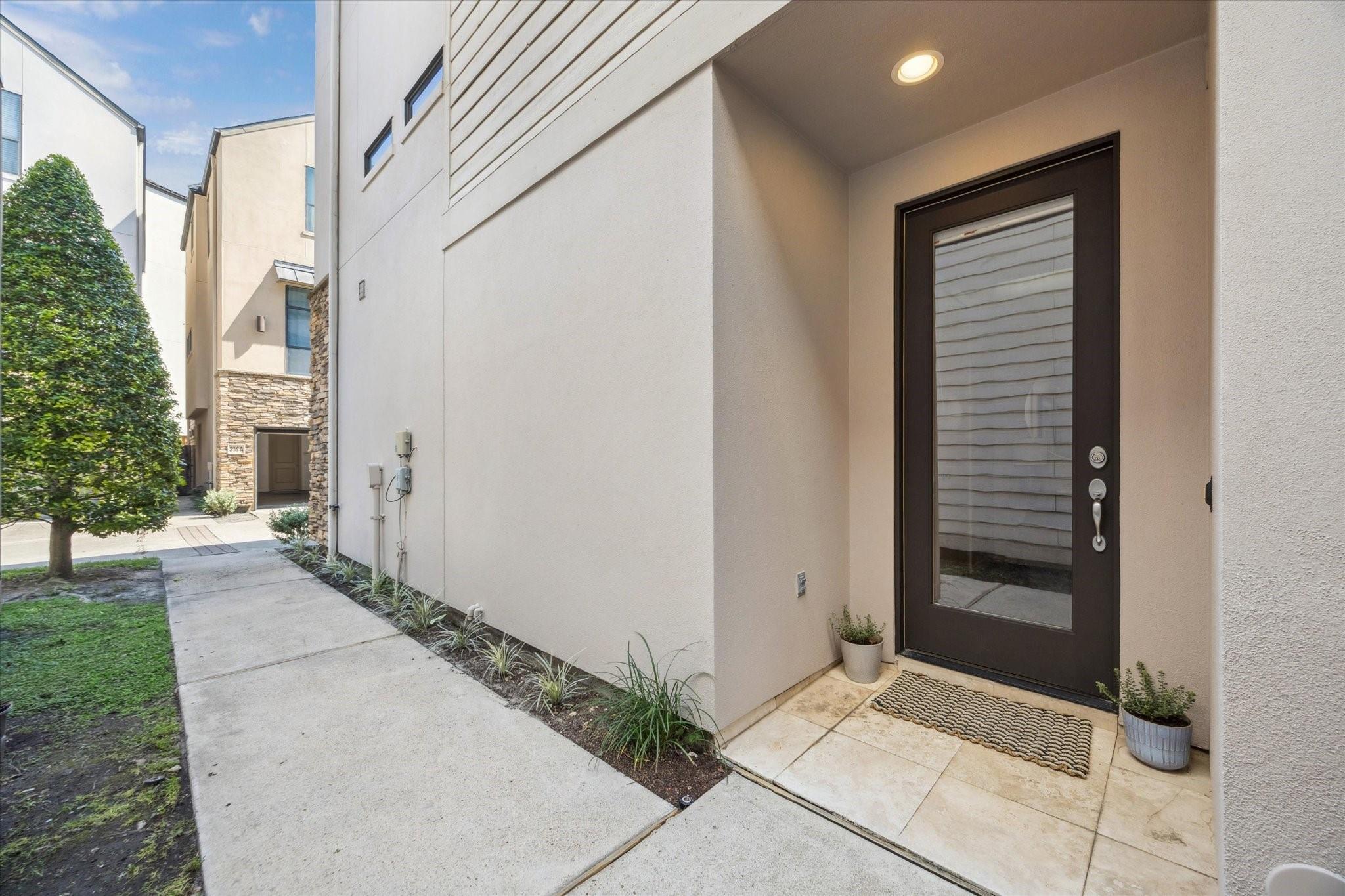 214 Detering Street A