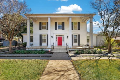 Photo of 607 S Haswell Drive, Bryan, TX 77803 (MLS # 31645251)