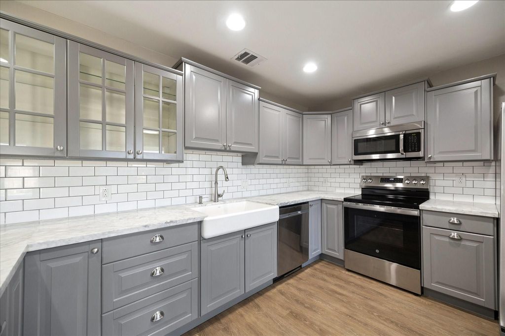 Photo of 3123 W Heatherock Circle, Sugar Land, TX 77479 (MLS # 36774556)