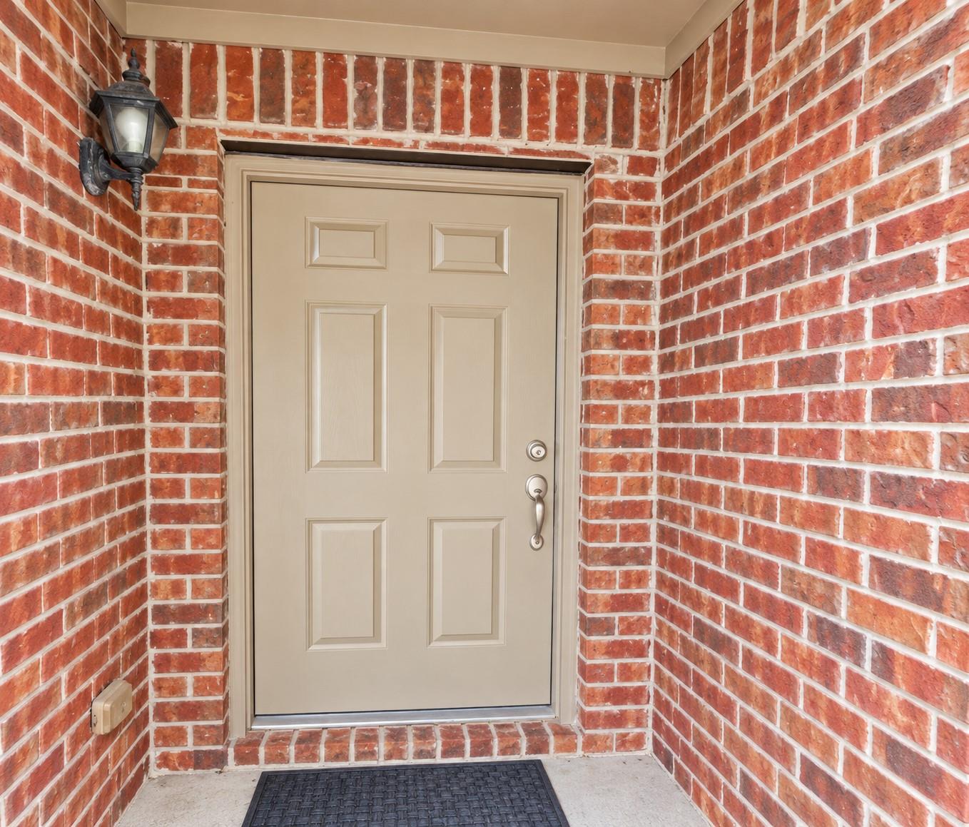 1107 Honeysuckle Vine Drive