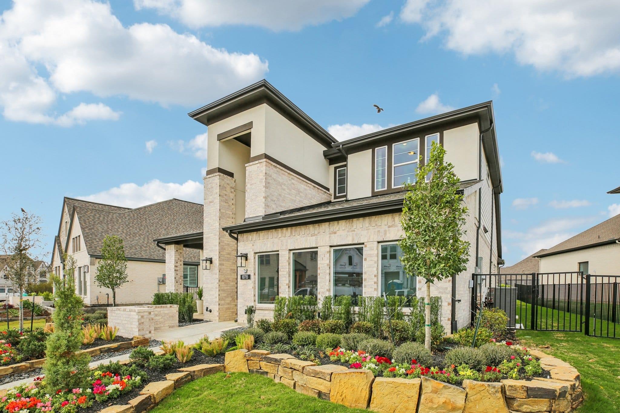 11250 White Crownbeard Drive