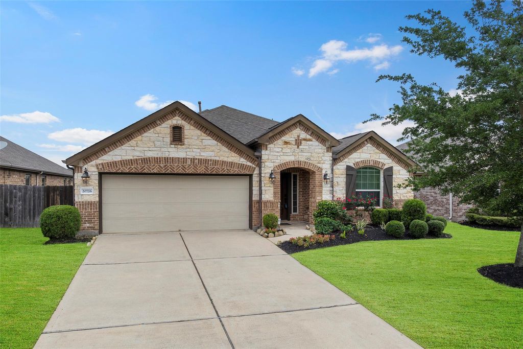 Photo of 20726 Arrow Falls Lane, Richmond, TX 77407 (MLS # 59717393)