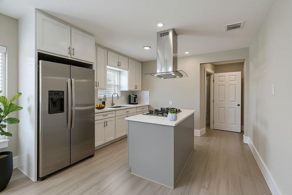 Photo of 8302 Tavenor Lane, Houston, TX 77075 (MLS # 43780830)