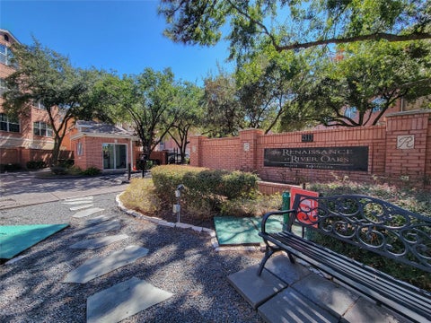 Photo of 2111 Welch ST #B214, Houston, TX 77019 (MLS # 36356452)