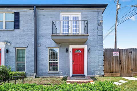 Photo of 2710 Briarhurst Drive #1, Houston, TX 77057 (MLS # 92315271)