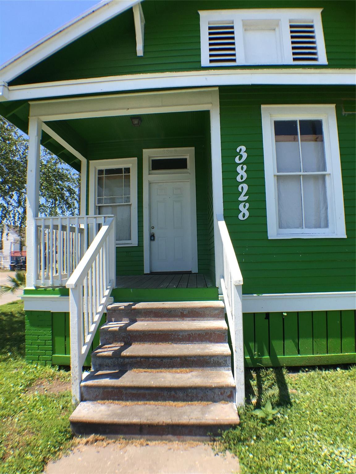 3828 Avenue M 1/2
