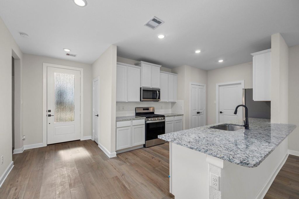 Photo of 14005 Starboard Reach Drive, Texas City, TX 77510 (MLS # 95316598)