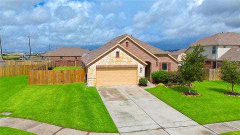 Photo of 9107 Brett Court, Mont Belvieu, TX 77523 (MLS # 7607571)