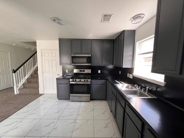 2206 Laurel Oak Drive