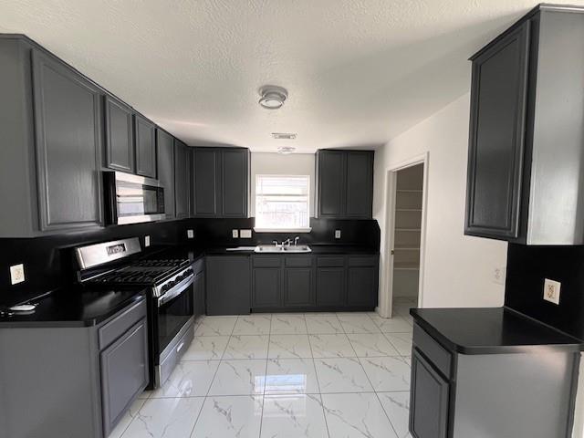 2206 Laurel Oak Drive