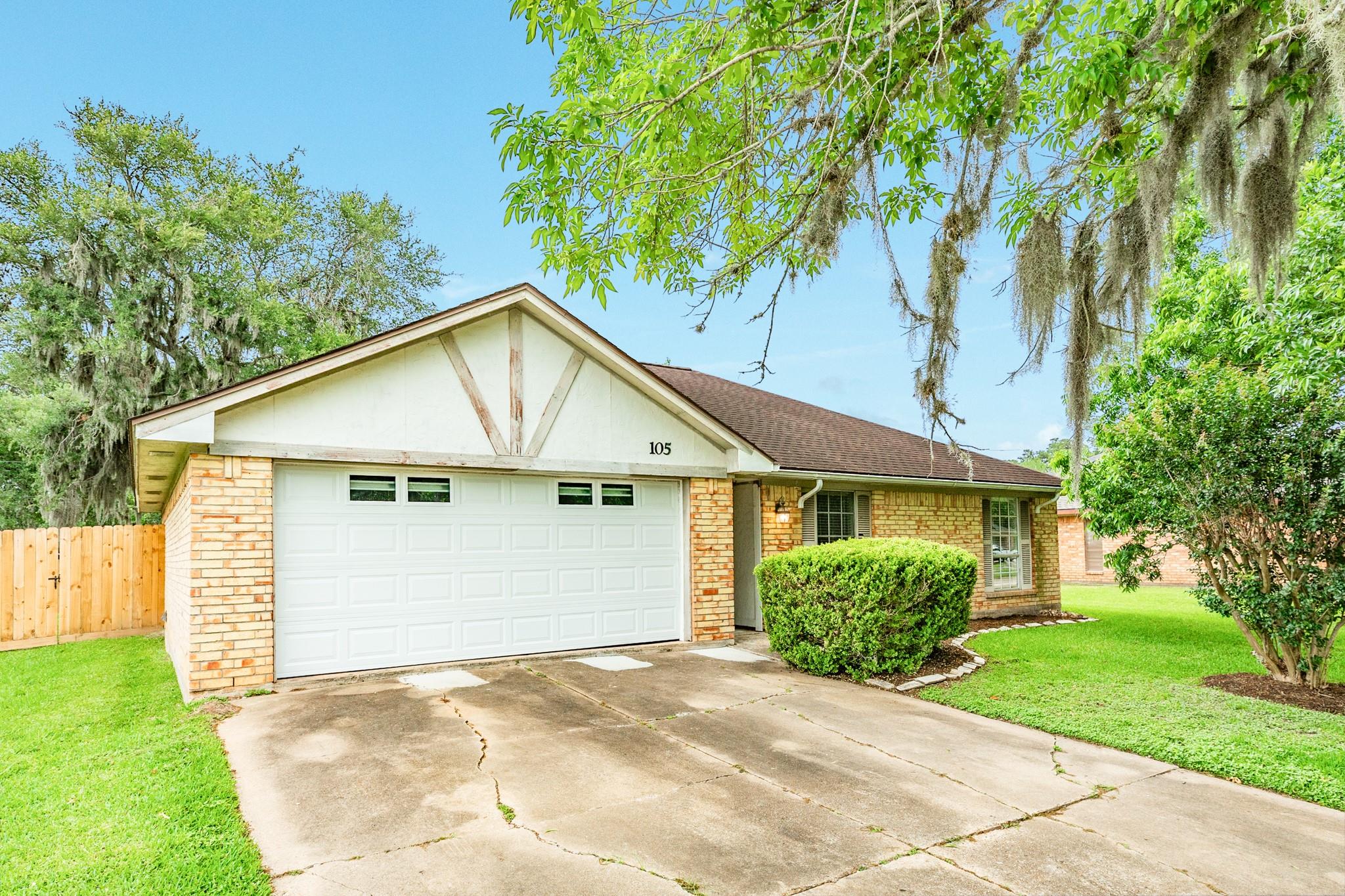 105 Sugar Cane Trace