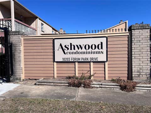 Condo For Sale - 10203 Forum Park Drive #230<br/> Harris County, Houston, TX 77036
