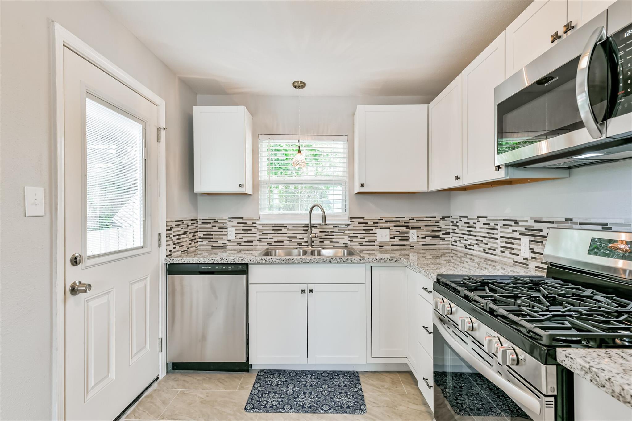 812 38th Street