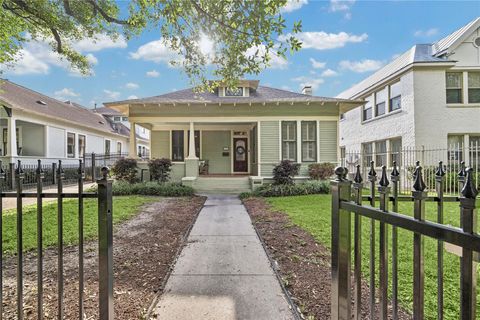 Photo of 1335 Cortlandt Street, Houston, TX 77008 (MLS # 82828443)