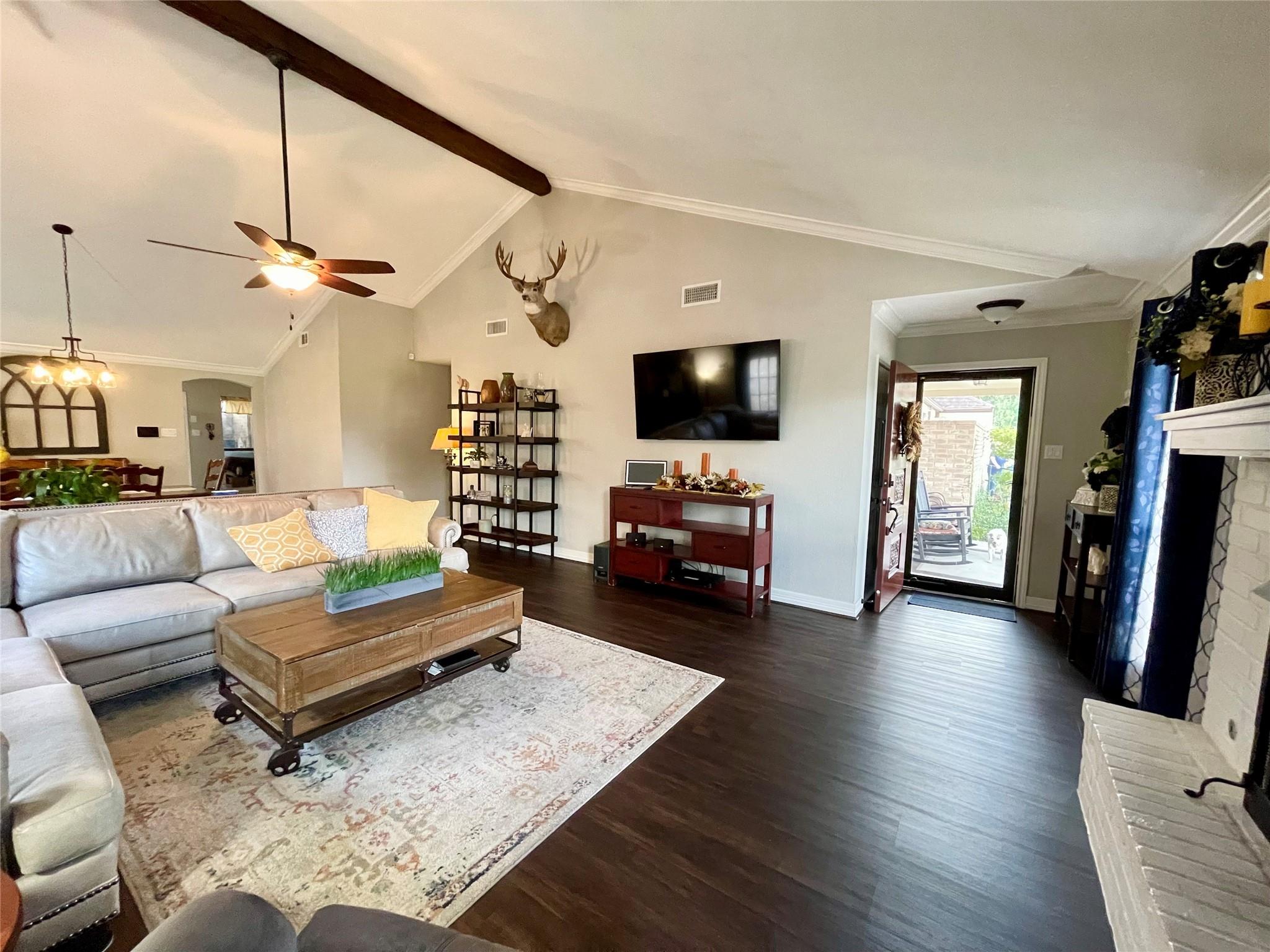 302 Mayfair Circle