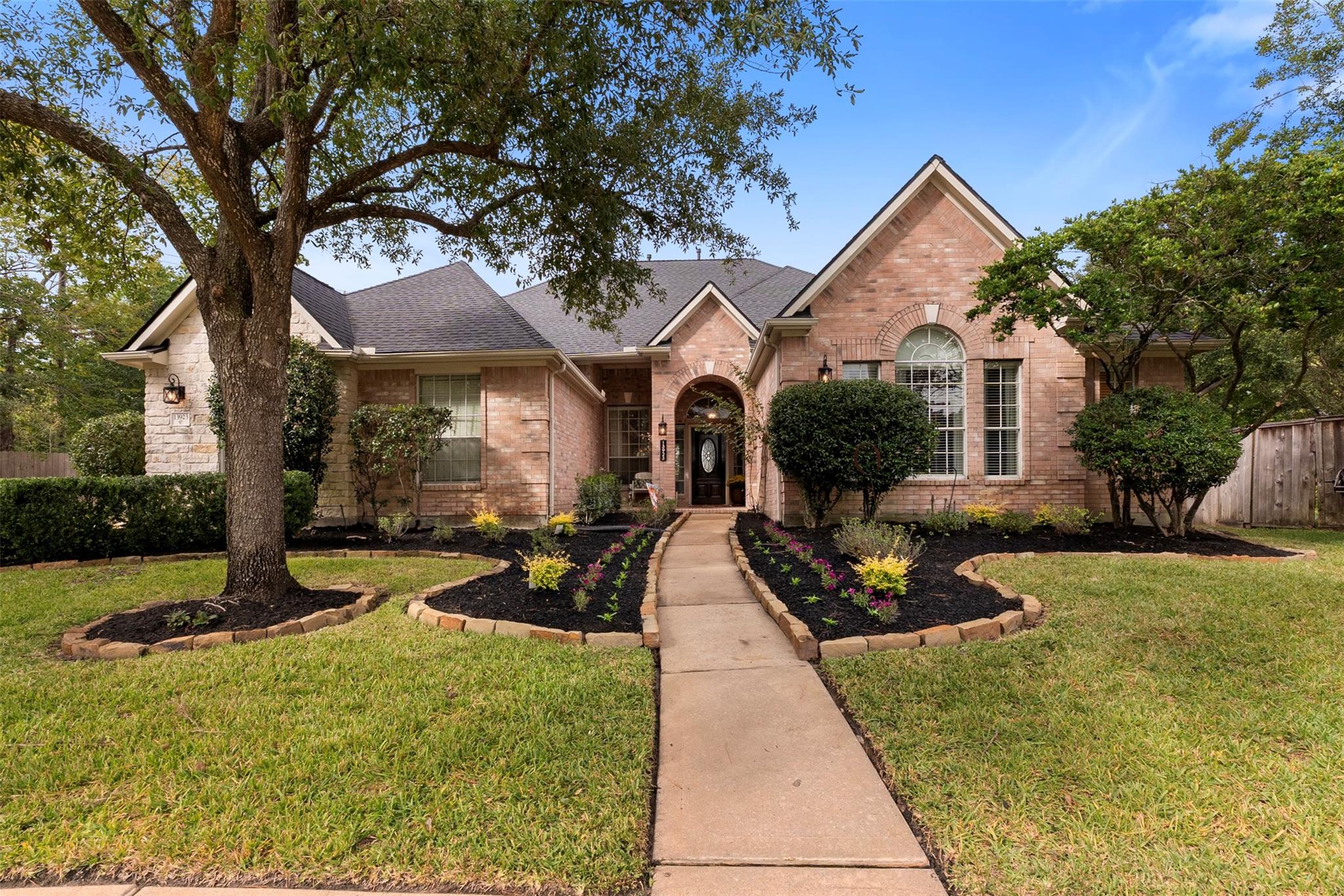 13923 Claymont Hill Drive