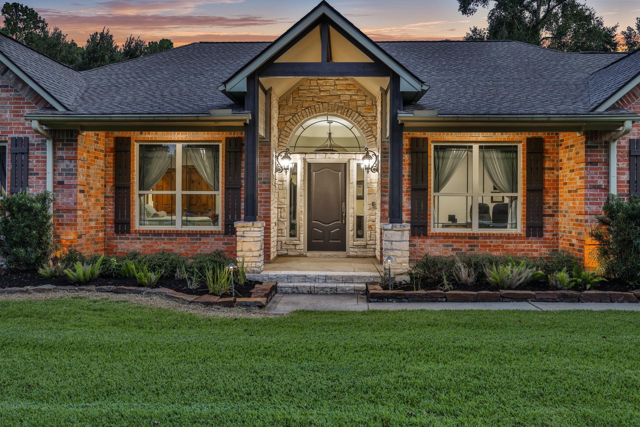 16711 Mustang Trail Drive