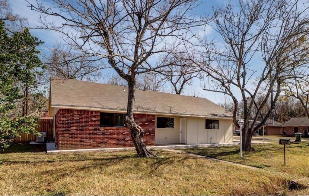 Photo of 501 Ladd Street, Dayton, TX 77535 (MLS # 60519982)