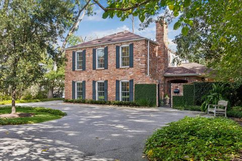 28 E Broad Oaks Drive Houston TX 77056