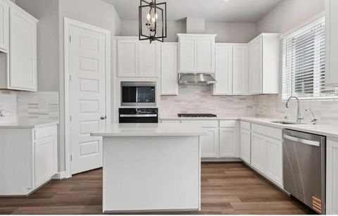 2200 King Mackerel Drive Kemah TX 77565