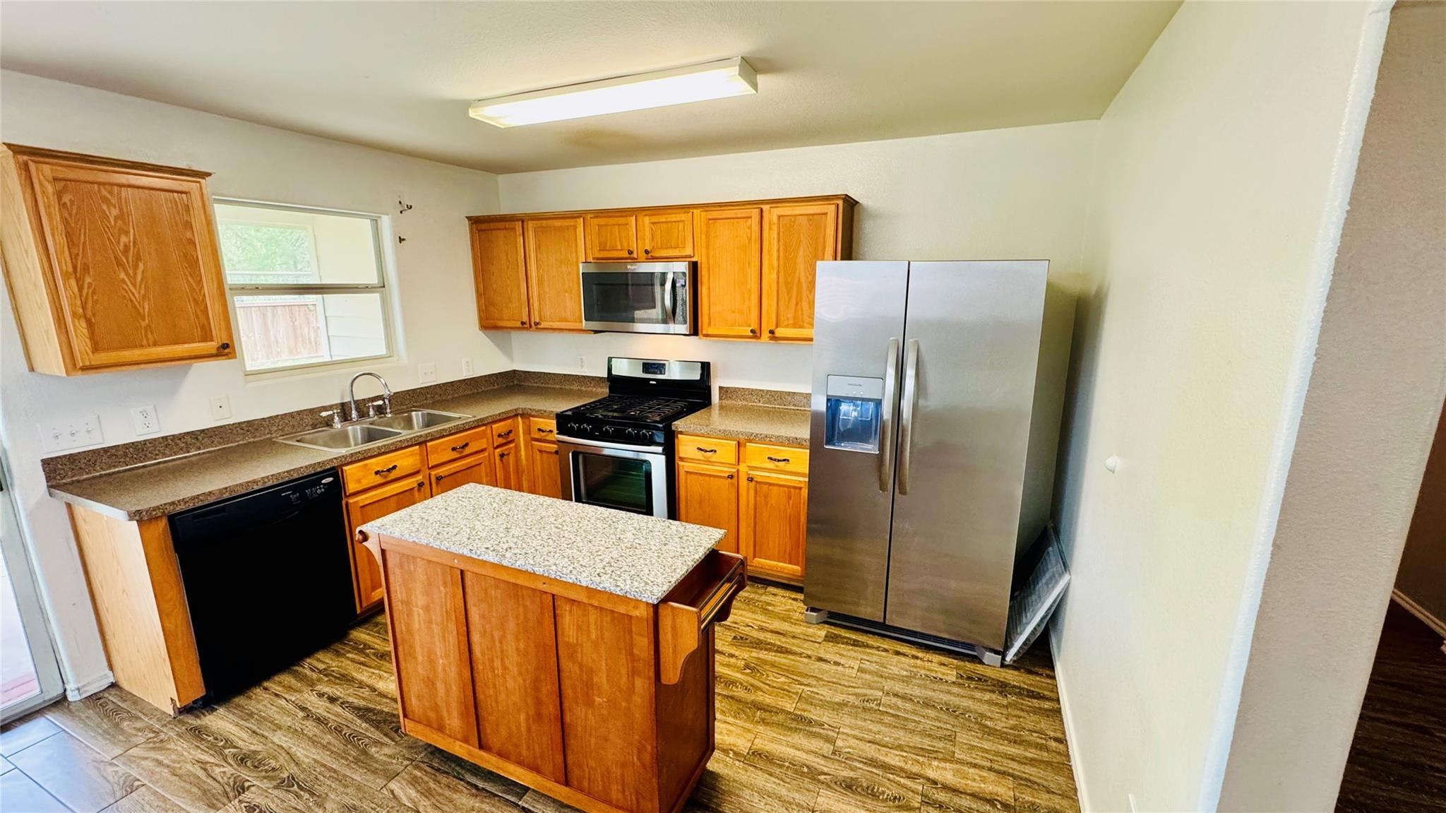 4007 Hunters Ridge Drive