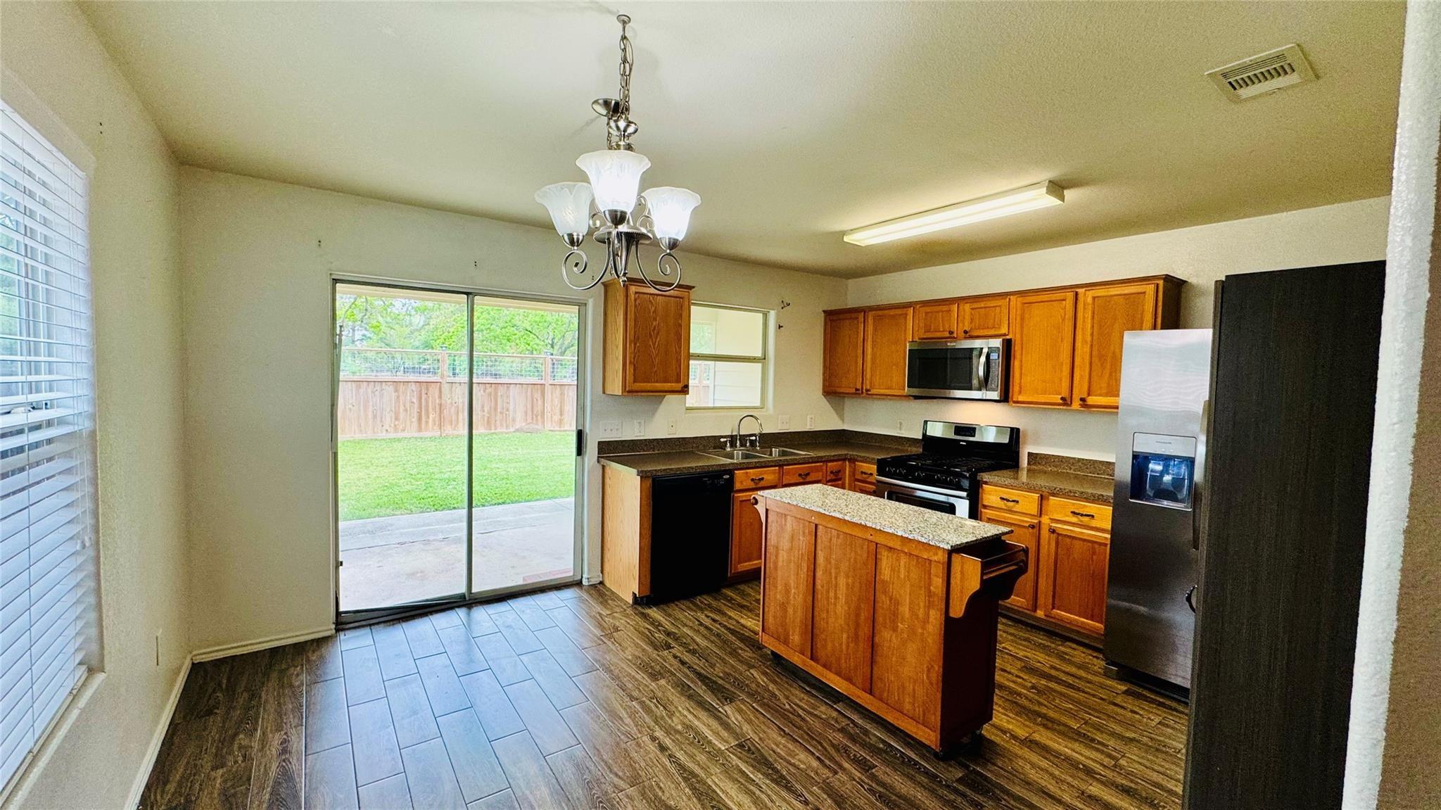 4007 Hunters Ridge Drive