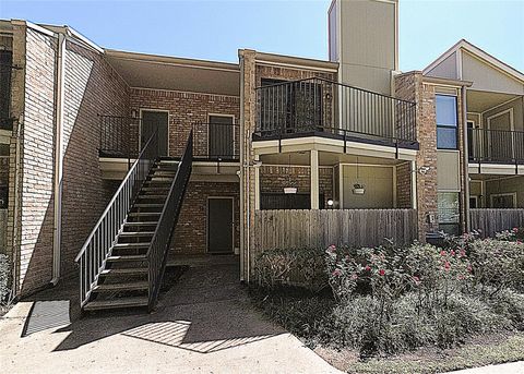 Condo For Sale - 8100 Cambridge Street #9<br/> Harris County, Houston, TX 77054