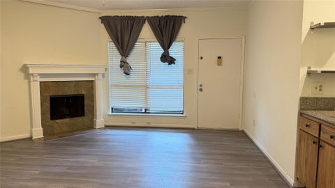 Townhouse For Sale - 5711 Sugar Hill Drive #39<br/> Houston, TX 77057