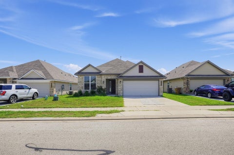 Photo of 213 New Dawn Trail, Huntsville, TX 77320 (MLS # 44614464)