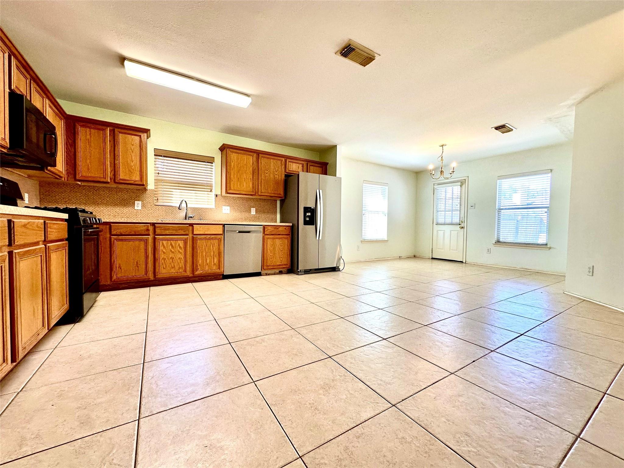 6323 Macquarie Drive