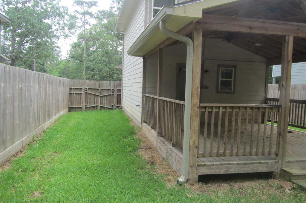Photo of 28612 Netawaka Ct, Huntsville, TX 77320 (MLS # 81324044)