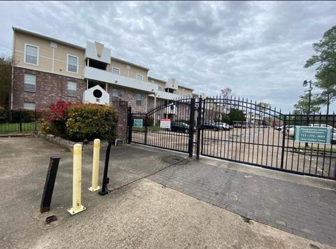 6666 Harbor Town Drive B106 Houston TX 77036