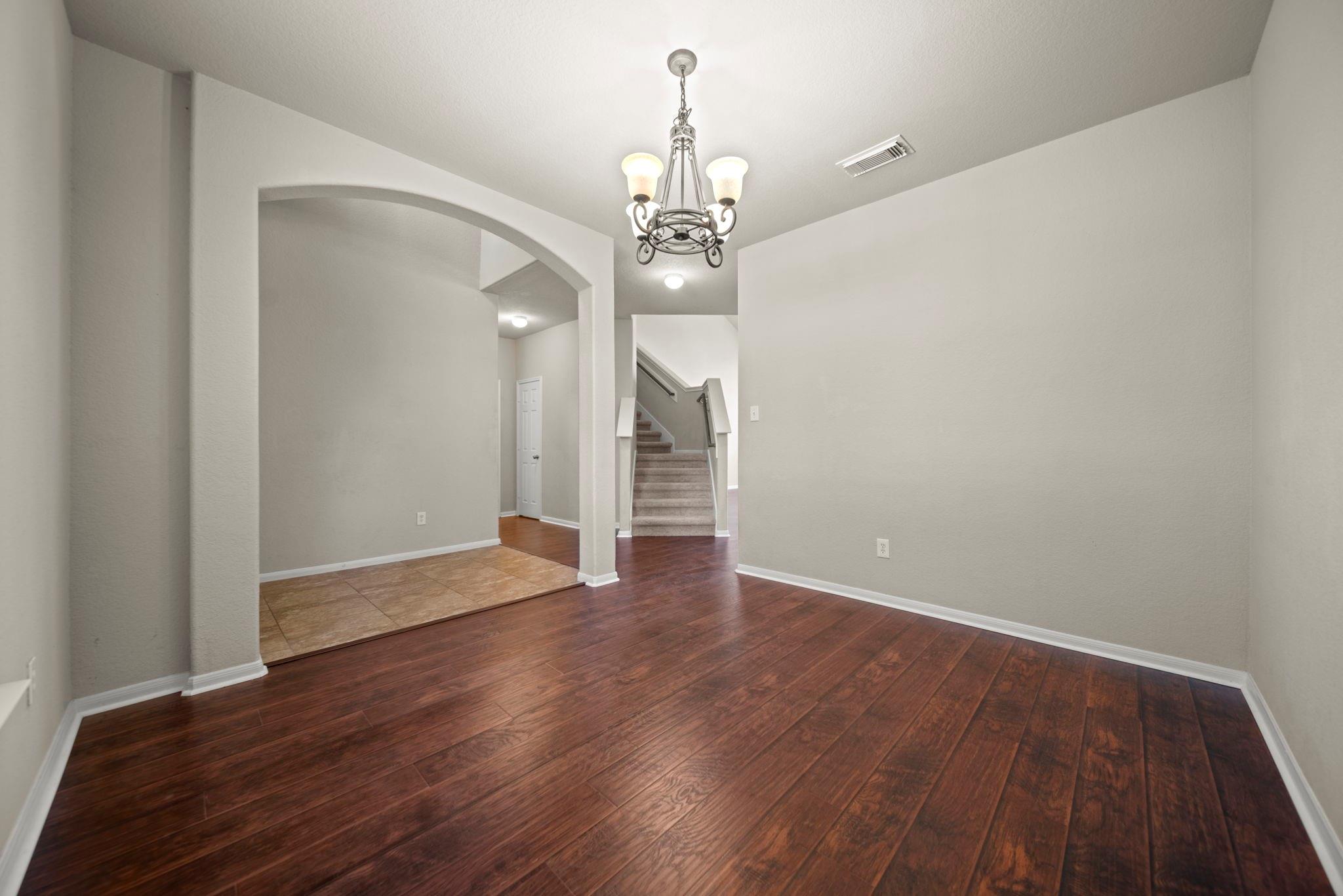 6047 Northcrest Village Way