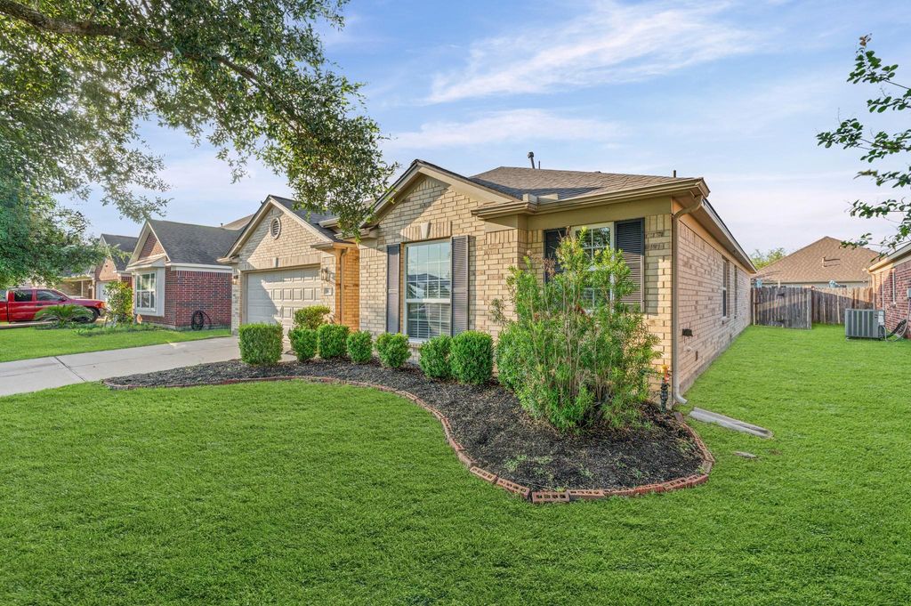 Photo of 18426 Cypress Lake Village Drive, Cypress, TX 77429 (MLS # 59905132)