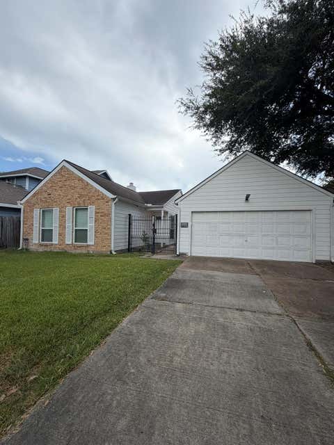 Photo of 7219 Caddo Lake Lane, Houston, TX 77083 (MLS # 37277693)