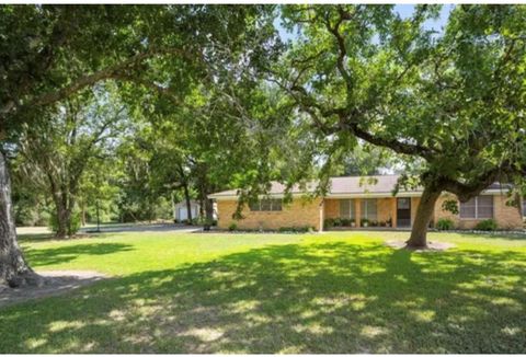 Homes For Sale - 2291 Highway 71<br/> Columbus, TX 78934